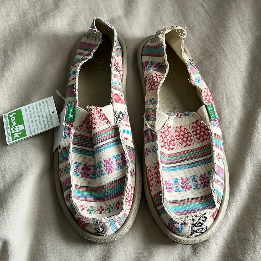 Sanuk shoes ( well they call them sandals) so comfy.